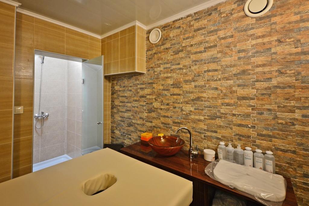 Хотел Казанлък Exterior foto